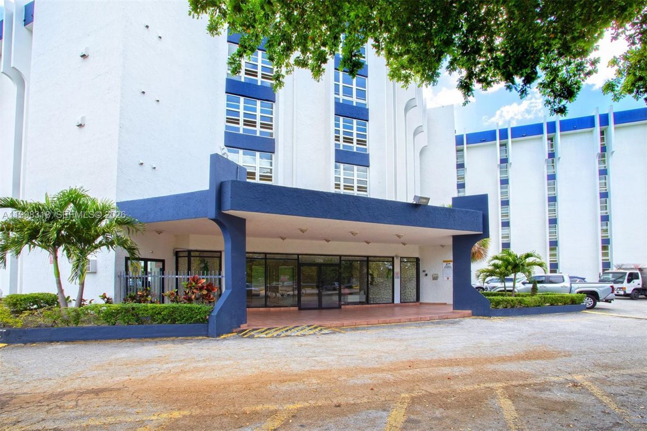 9682 Fontainebleau Blvd, Unit 503, Miami, FL 33172 Photo