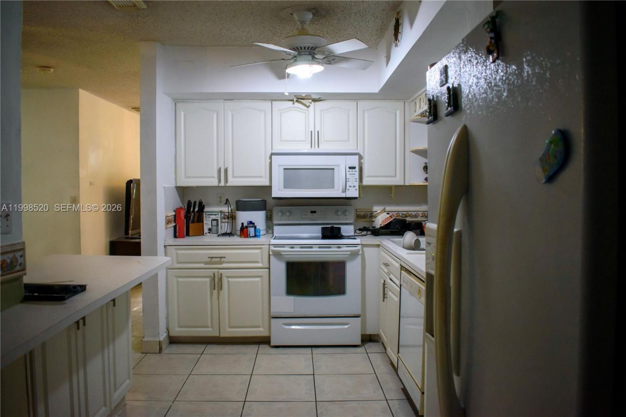 5349 W 14th Ln , Hialeah, FL 33012 Photo