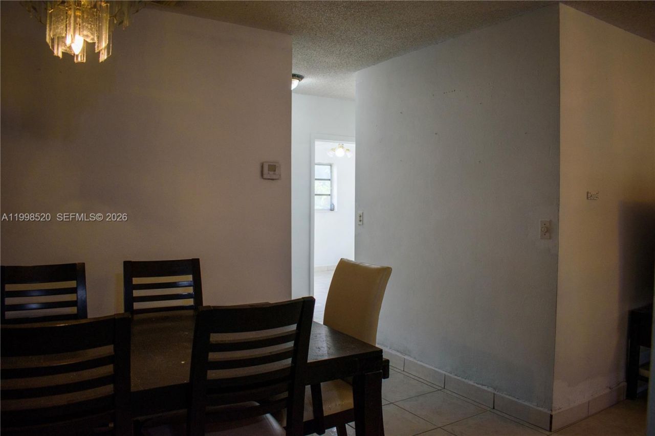 5349 W 14th Ln , Hialeah, FL 33012 Photo