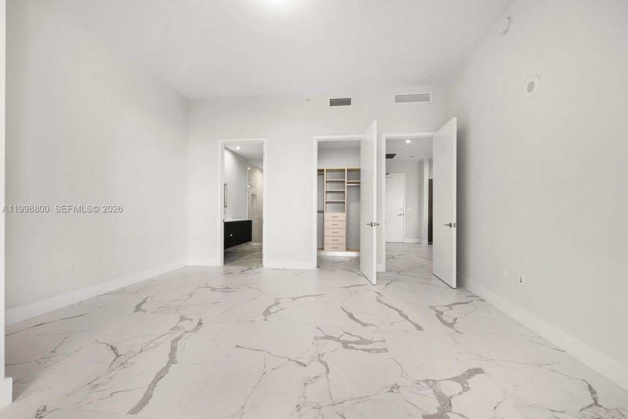275 Giralda Ave, Unit 6E, Coral Gables, FL 33134 Photo