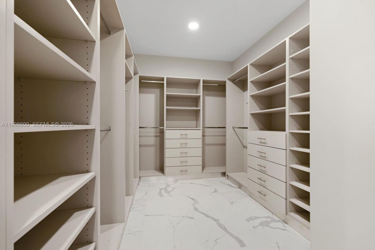 275 Giralda Ave, Unit 6E, Coral Gables, FL 33134 Photo