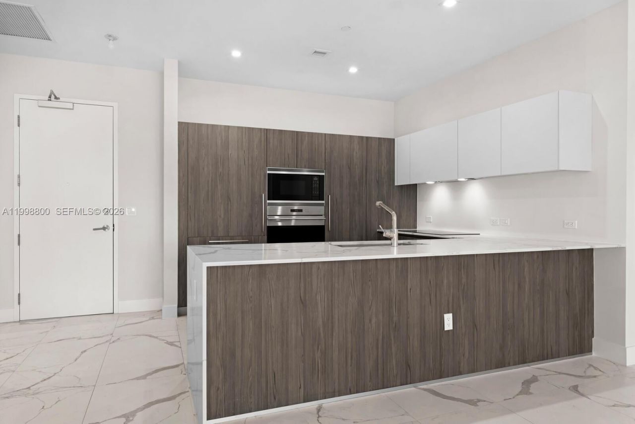 275 Giralda Ave, Unit 6E, Coral Gables, FL 33134 Photo