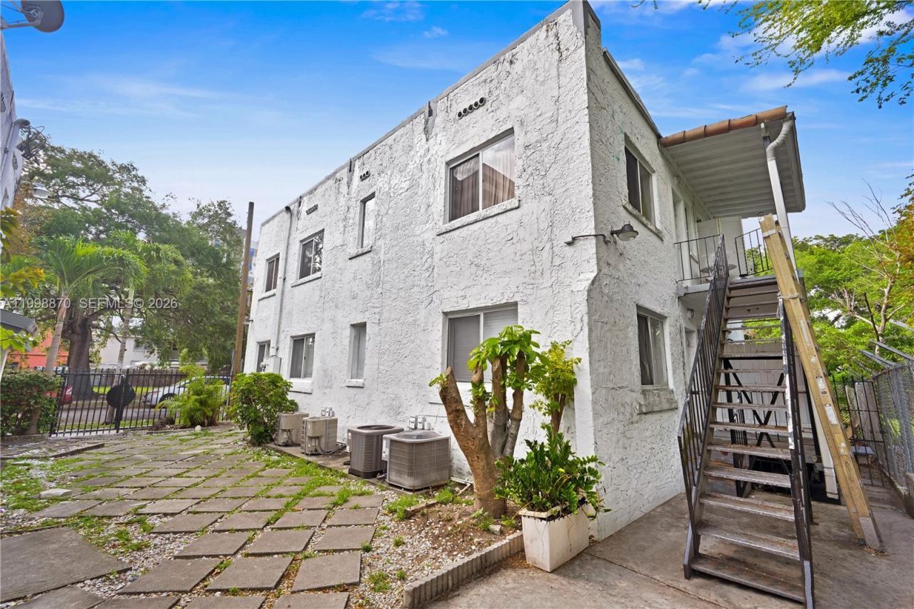 109 NW 6th Ave, Unit 8, Miami, FL 33128 Photo