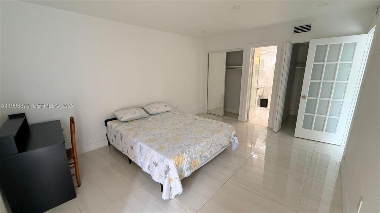 4841 NW 7th St, Unit 310-4, Miami, FL 33126 Photo