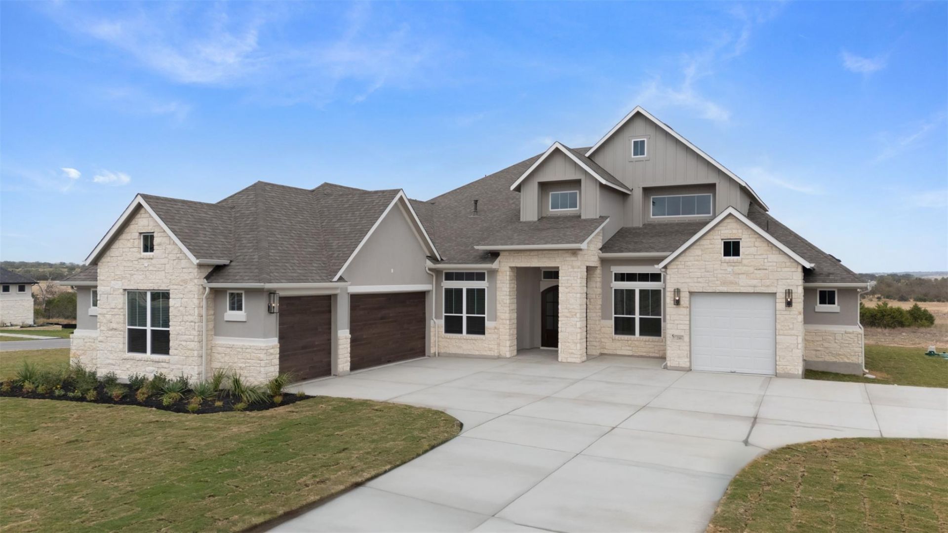 212 Kamas Way, Florence, TX 76527 Main Photo