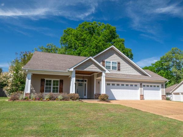 614 S Wedgewood, Starkville, MS 39759