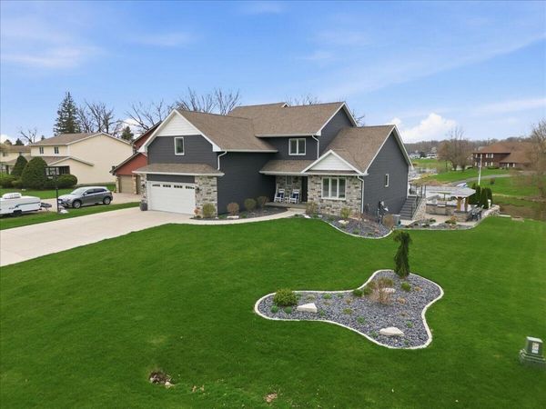 2501 E Lakeshore Drive , Crown Point, IN 46307