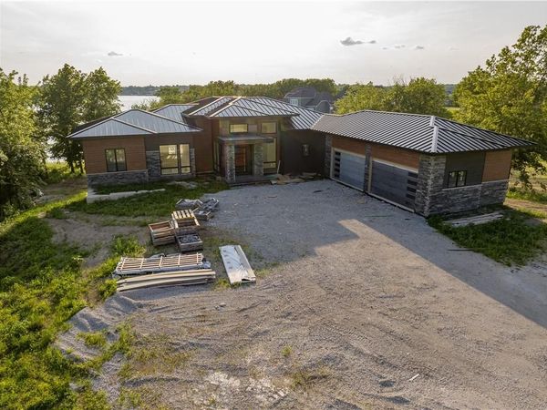 14 Tomahawk Circle, Lake Winnebago, MO 64034