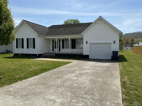 907 Doncaster Ave, Middlesboro, KY 40965