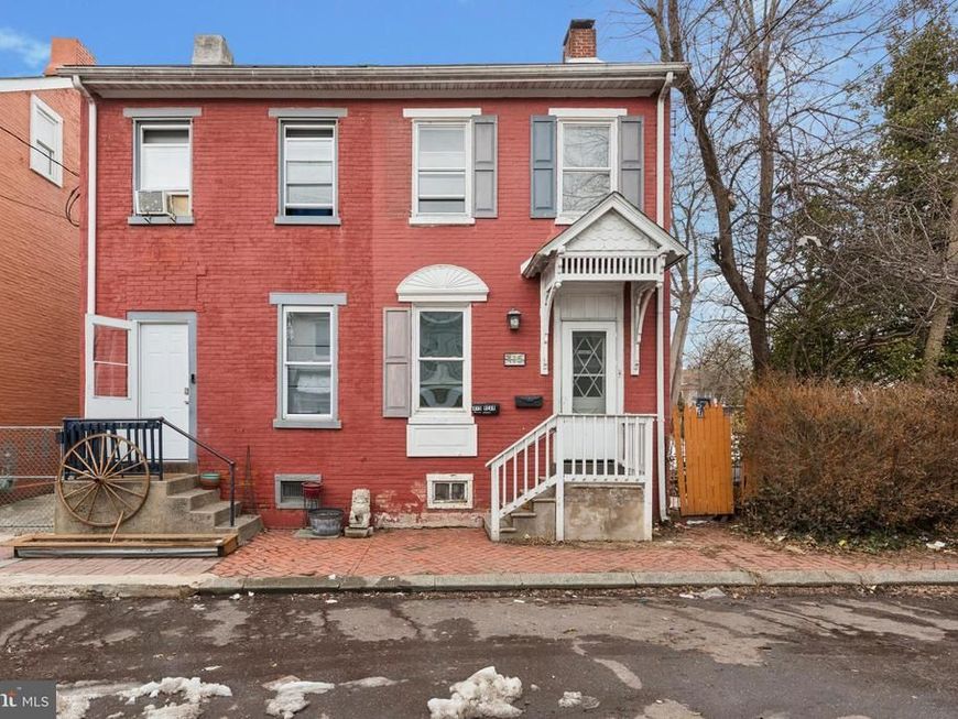 415 Walnut Street, Pottstown, PA 19464 Main Photo