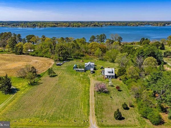 4809 COLES POINT ROAD, HAGUE, VA 22469