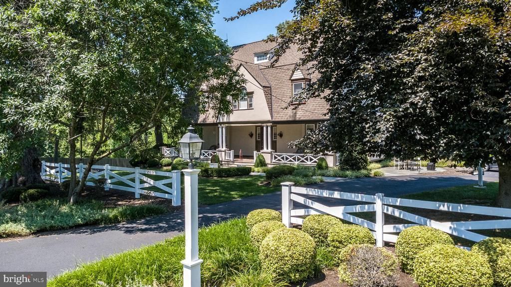 1633 GRASSHOPPER LANE, LOWER GWYNEDD, PA 19002