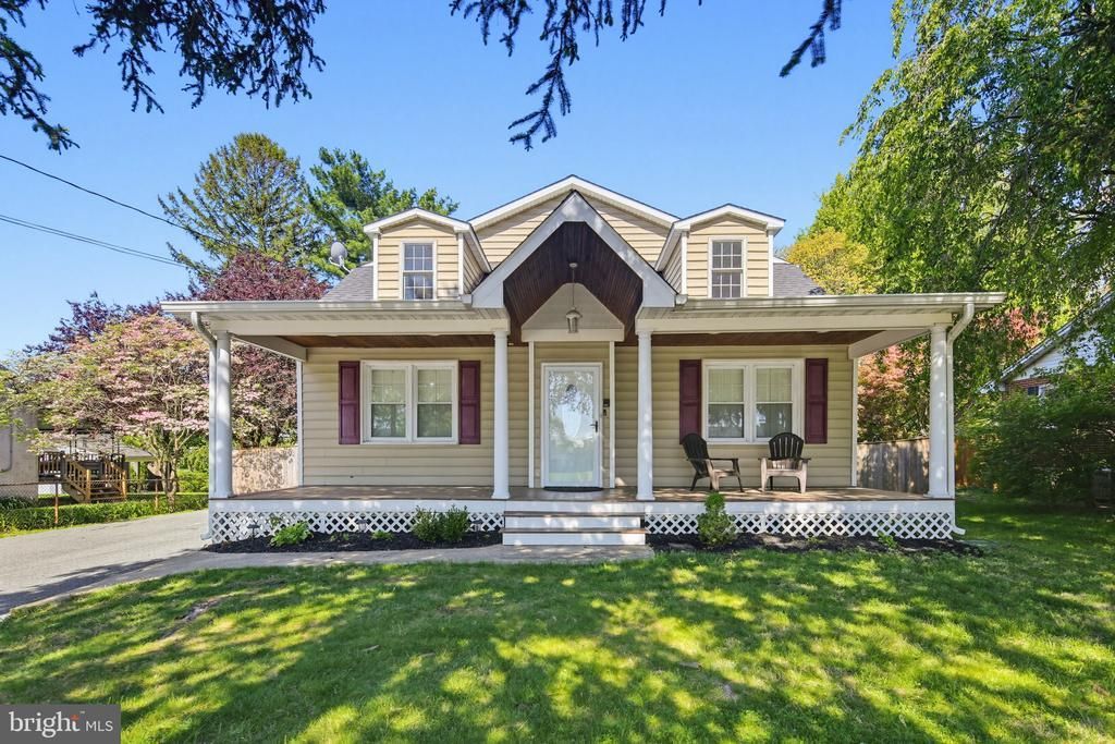 6346 Barnett Avenue, Sykesville, MD 21784 Main Photo