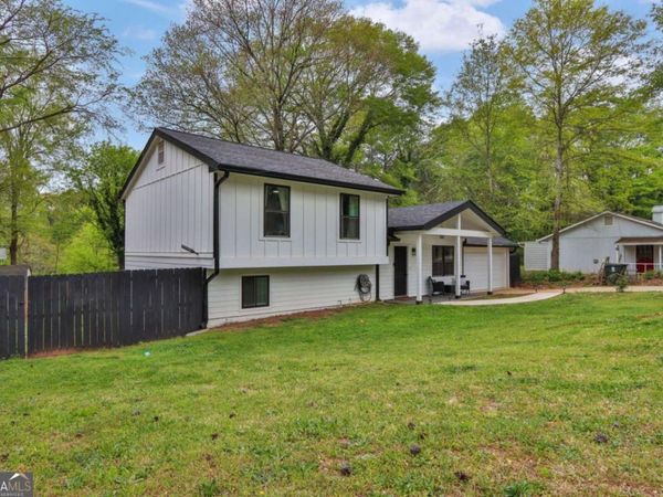 447 Warren Rd, Lawrenceville, GA 30044