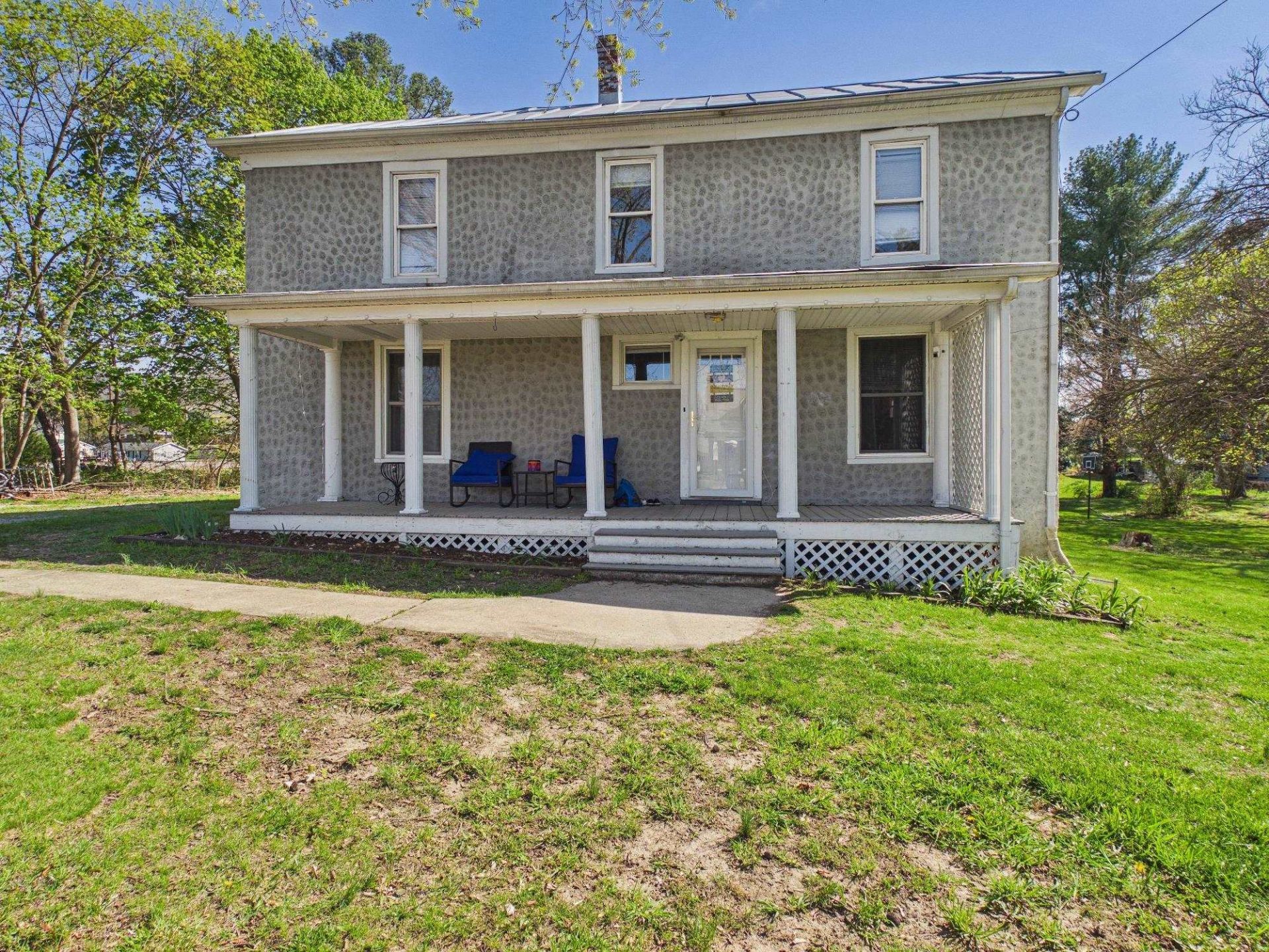 417 W SPRING AVE primary photo