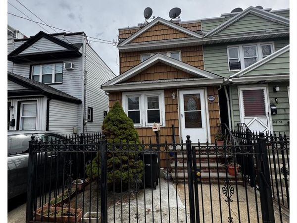 10440 89th Avenue, Richmond Hill, NY 11418