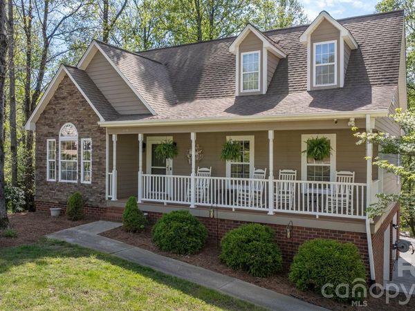 104 Buck Shoals Circle , Hudson, NC 28638