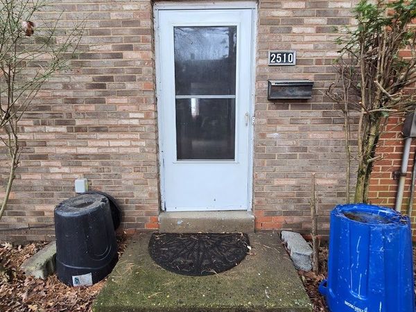 2510 Park Hill Dr, Pittsburgh, PA 15221