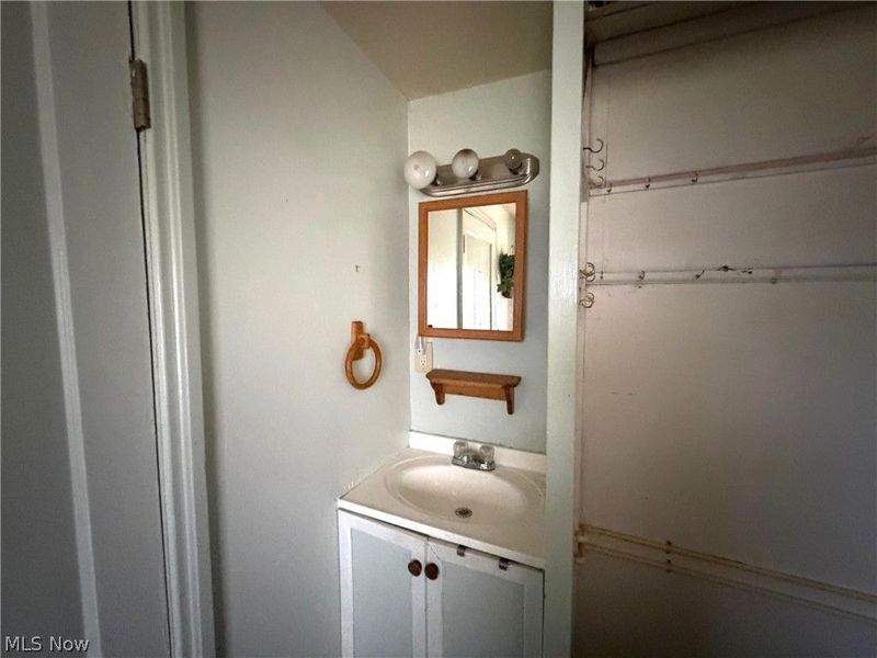 924 Concord Avenue, Akron, OH 44306 Photo 15