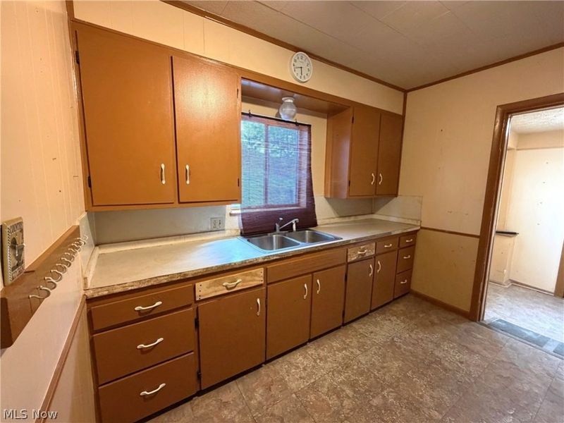 924 Concord Avenue, Akron, OH 44306 Photo 5