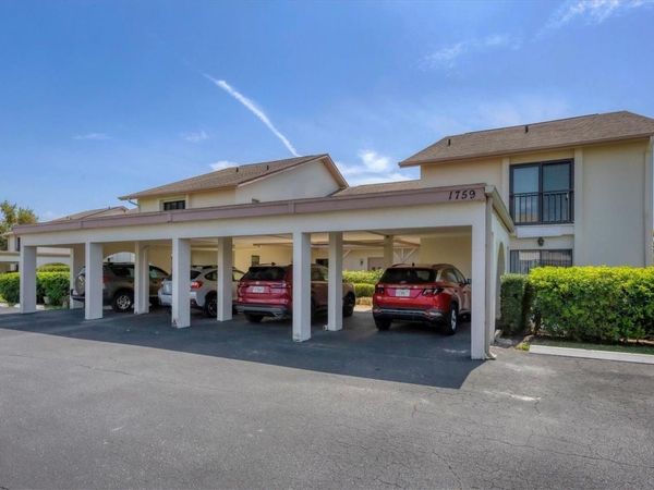 1759 LAKE PLACE, Unit 1759-B, VENICE, FL 34293