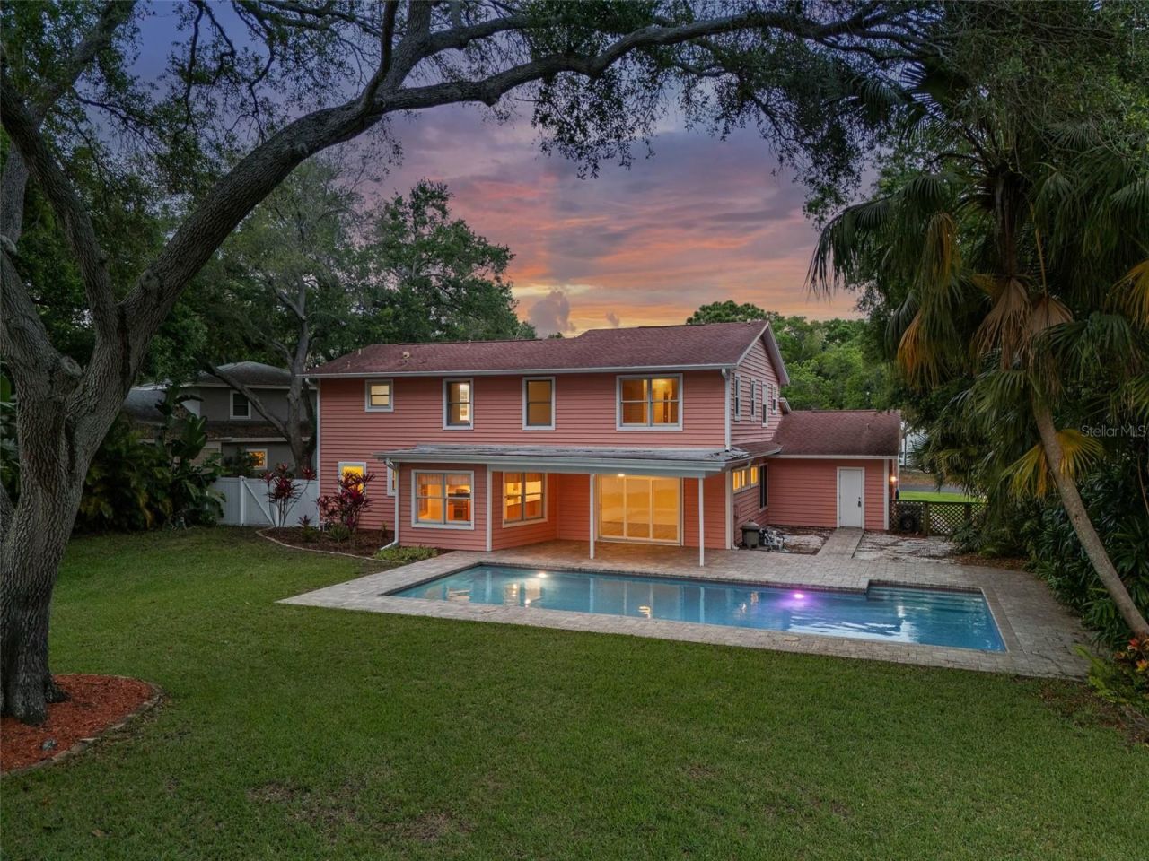 1550 Chateau Wood Drive , Clearwater, FL 33764 Photo