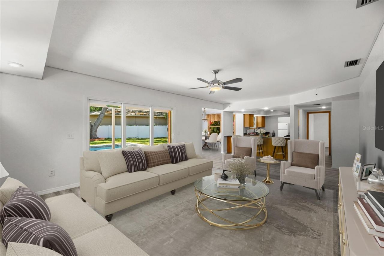 1550 Chateau Wood Drive, Clearwater, FL 33764 Photo