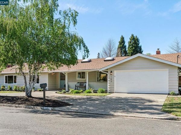 152 Tharp Dr, Moraga, CA 94556