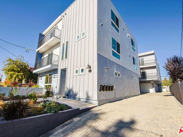 10801 Kling Street, Toluca Lake, CA 91602