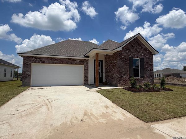 10035 Pelican Pointe Lane, Baton Rouge, LA 70810
