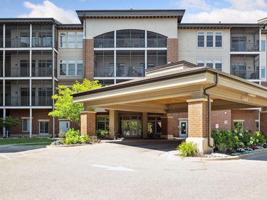 7100 Metro Boulevard, Unit 318, Edina, MN 55439