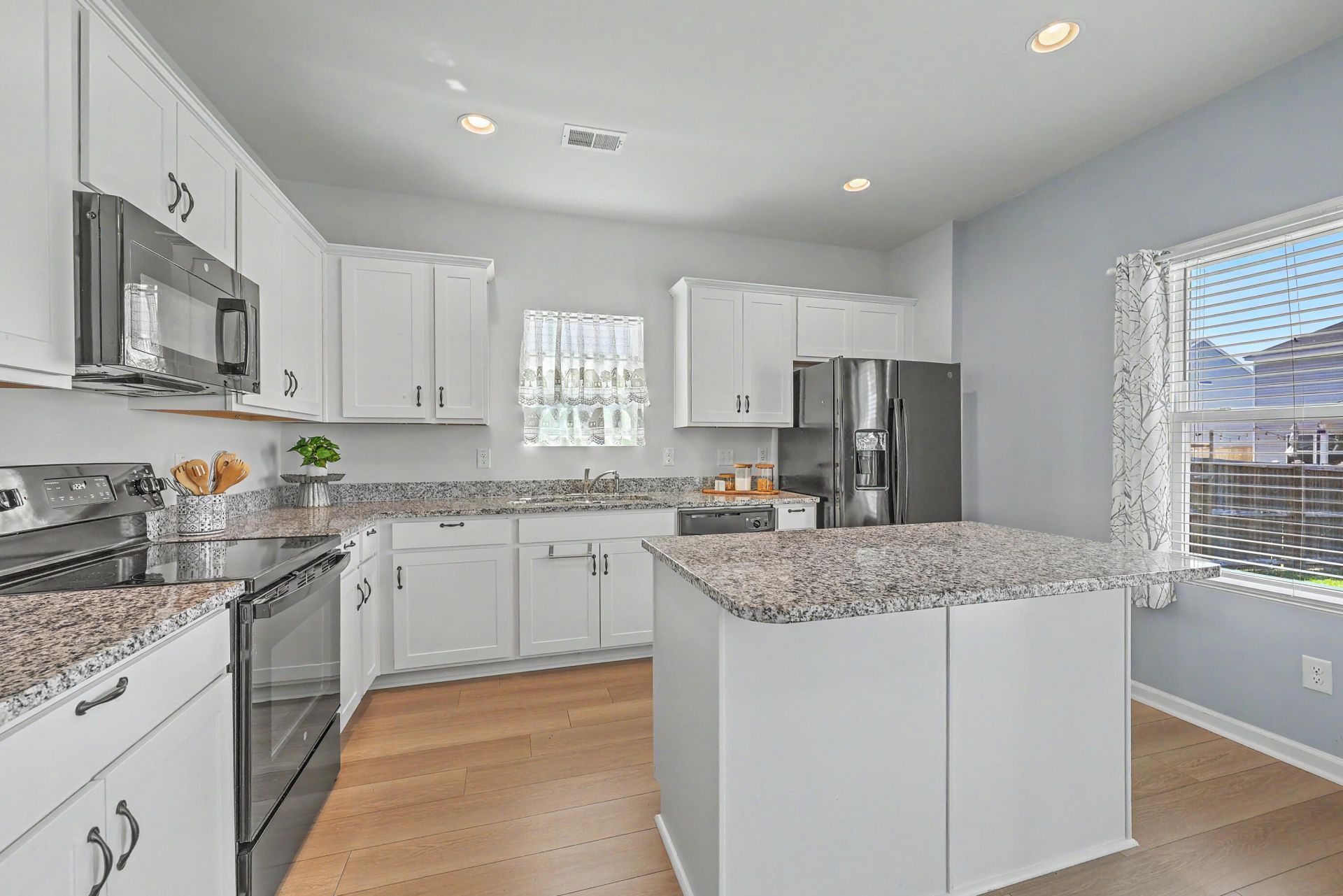 226 Clydesdale Circle Photo 13