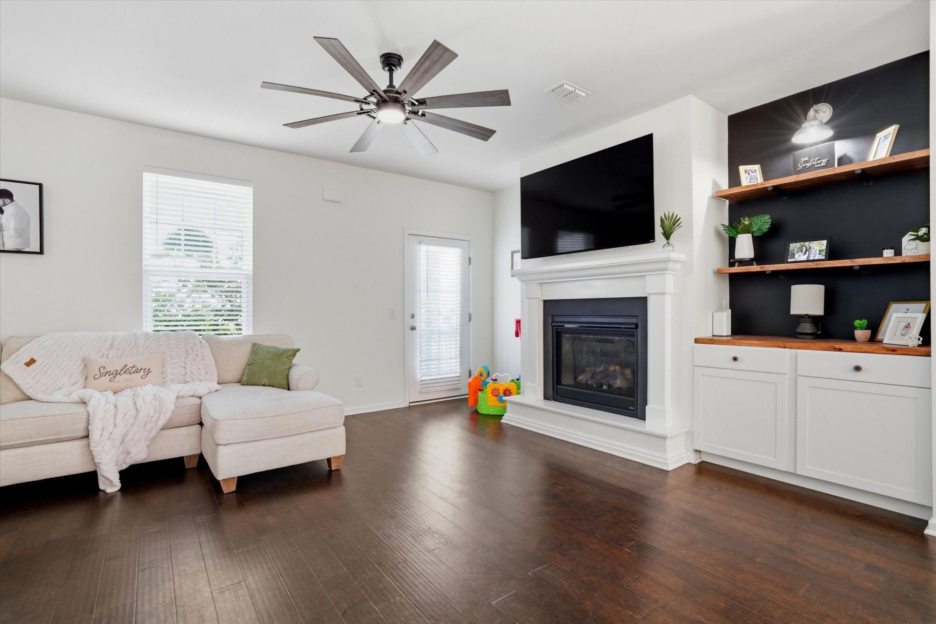 137 Rowans Creek Drive Photo 13