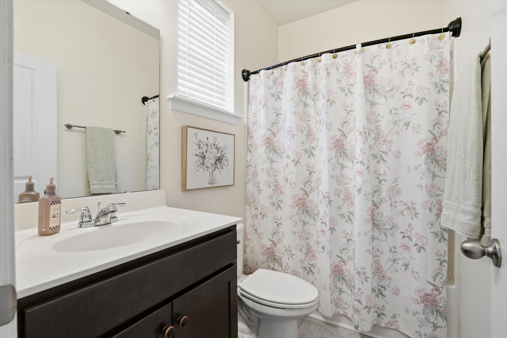 137 Rowans Creek Drive Photo 7