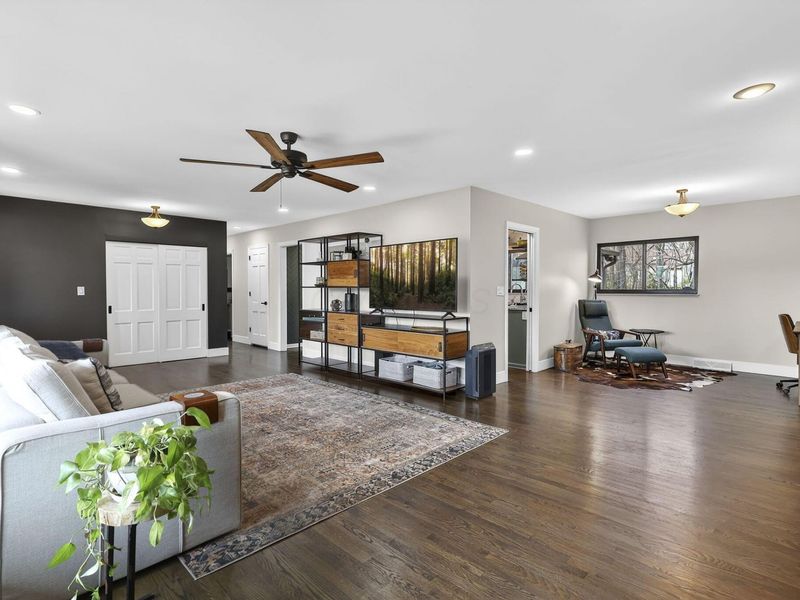 5084 Olentangy River Road, Columbus, OH 43214 Photo 18