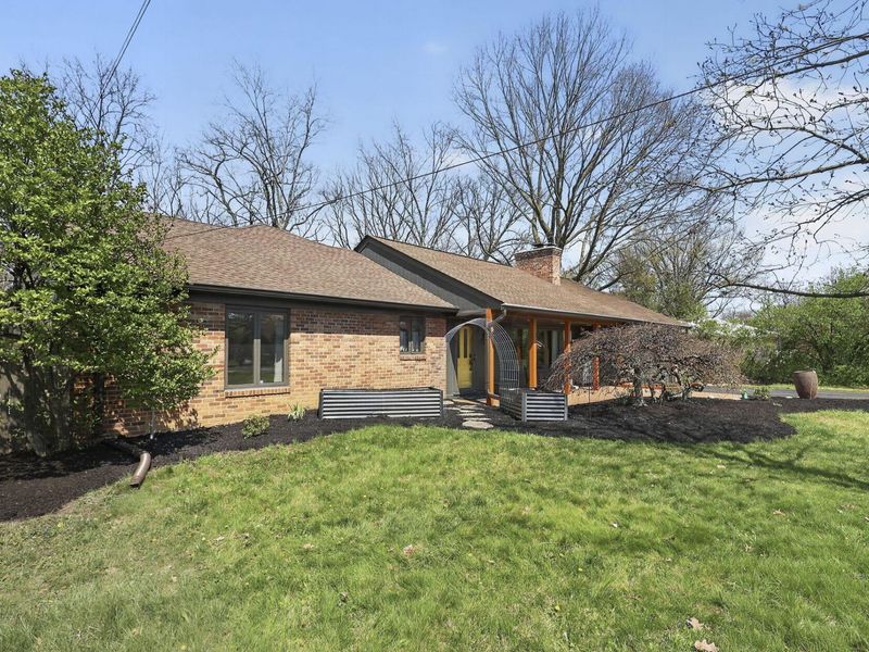5084 Olentangy River Road, Columbus, OH 43214 Photo 3