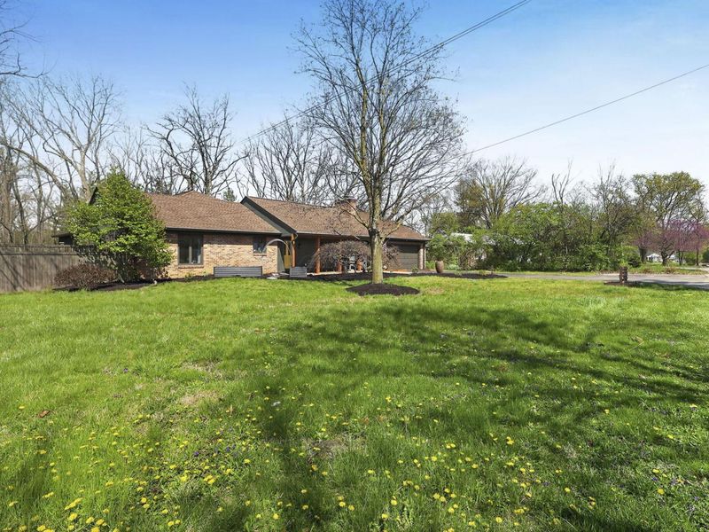 5084 Olentangy River Road, Columbus, OH 43214 Photo 4