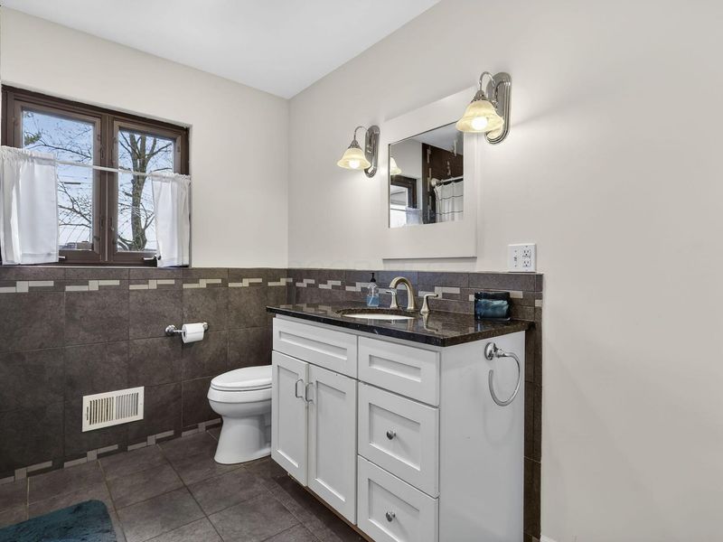 5084 Olentangy River Road, Columbus, OH 43214 Photo 44