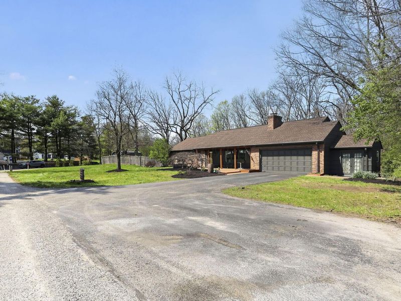 5084 Olentangy River Road, Columbus, OH 43214 Photo 6