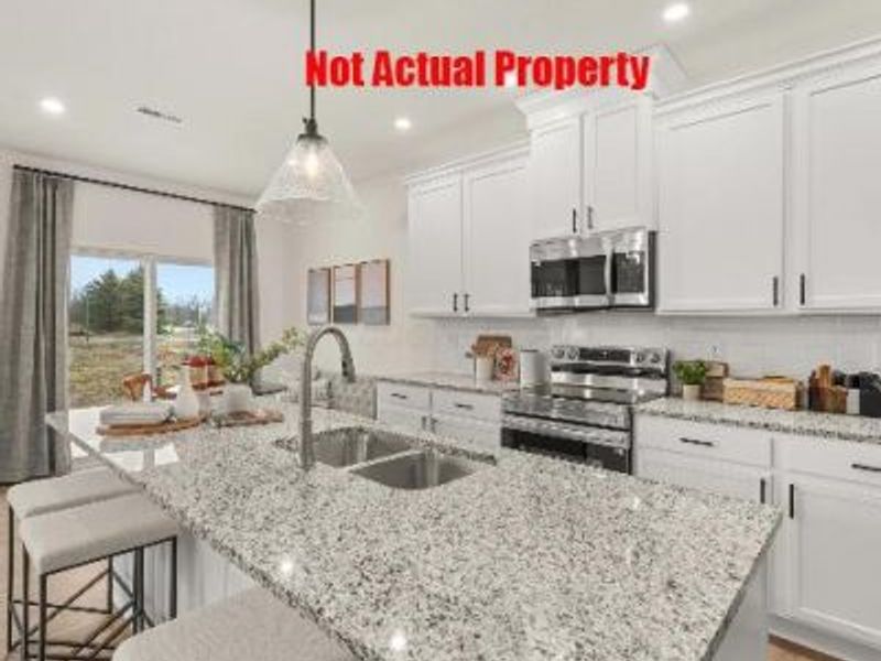 5939 MORRISSEY Street , Columbus, OH 43232 Photo 2