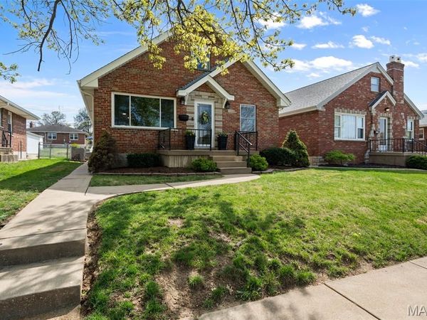 5662 Tholozan Avenue, St Louis, MO 63109