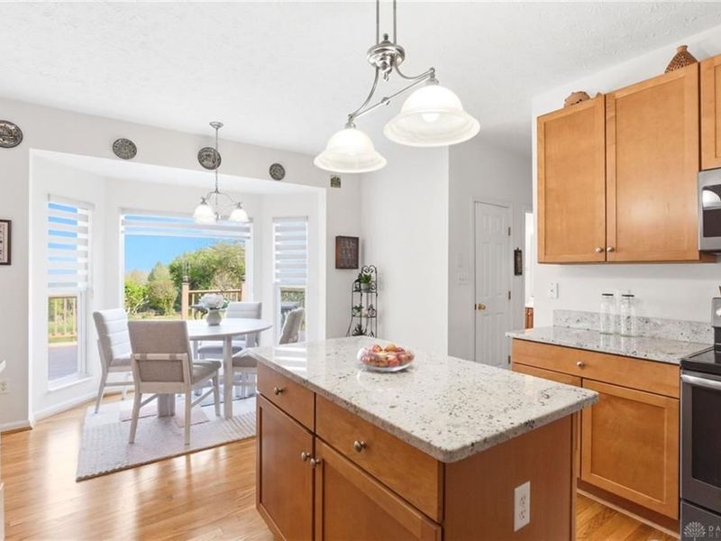 1922 Bellbrook Woods Court, Bellbrook, OH 45305 Photo 22