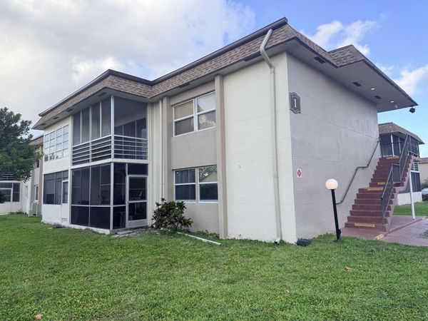 500 Davis Road, Unit 26, Palm Springs, FL 33461