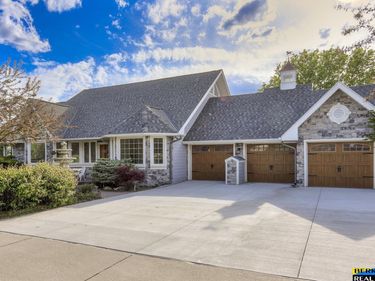 13410 N 74 Street, Omaha, NE 68122