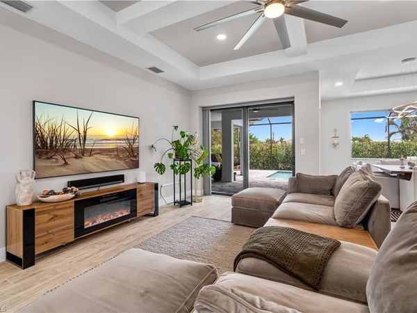 5839 SW 1st CT , CAPE CORAL, FL 33914