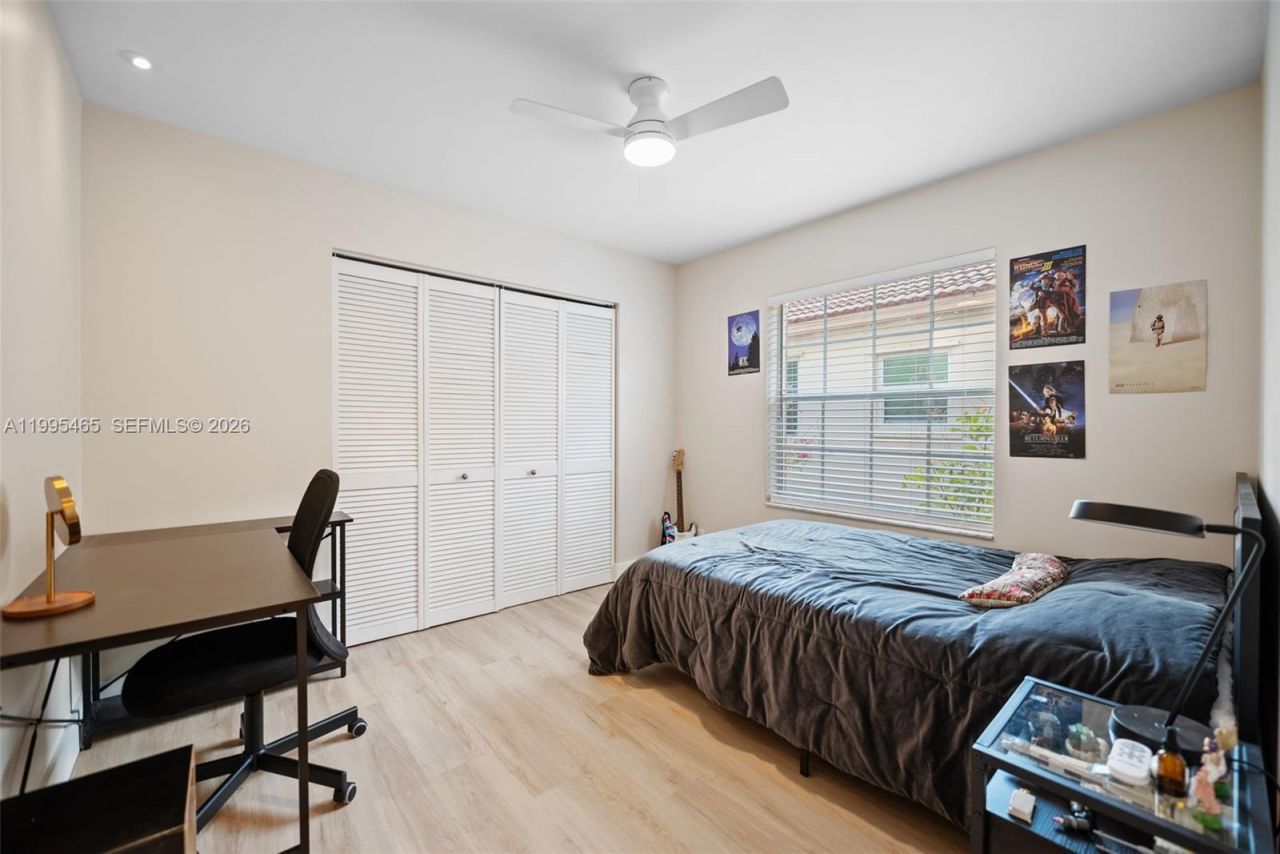 380 Cameron Dr, Weston, FL 33326 Photo