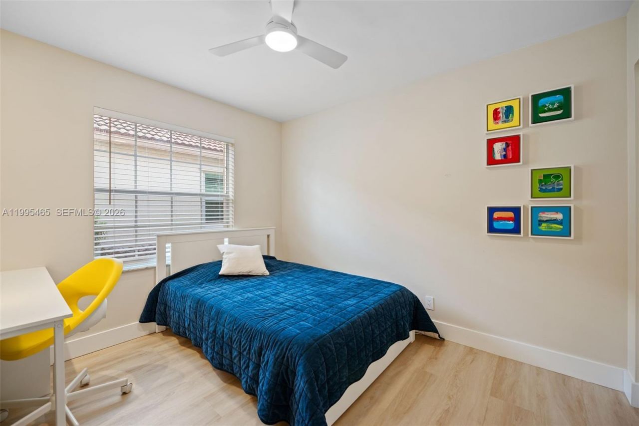 380 Cameron Dr, Weston, FL 33326 Photo