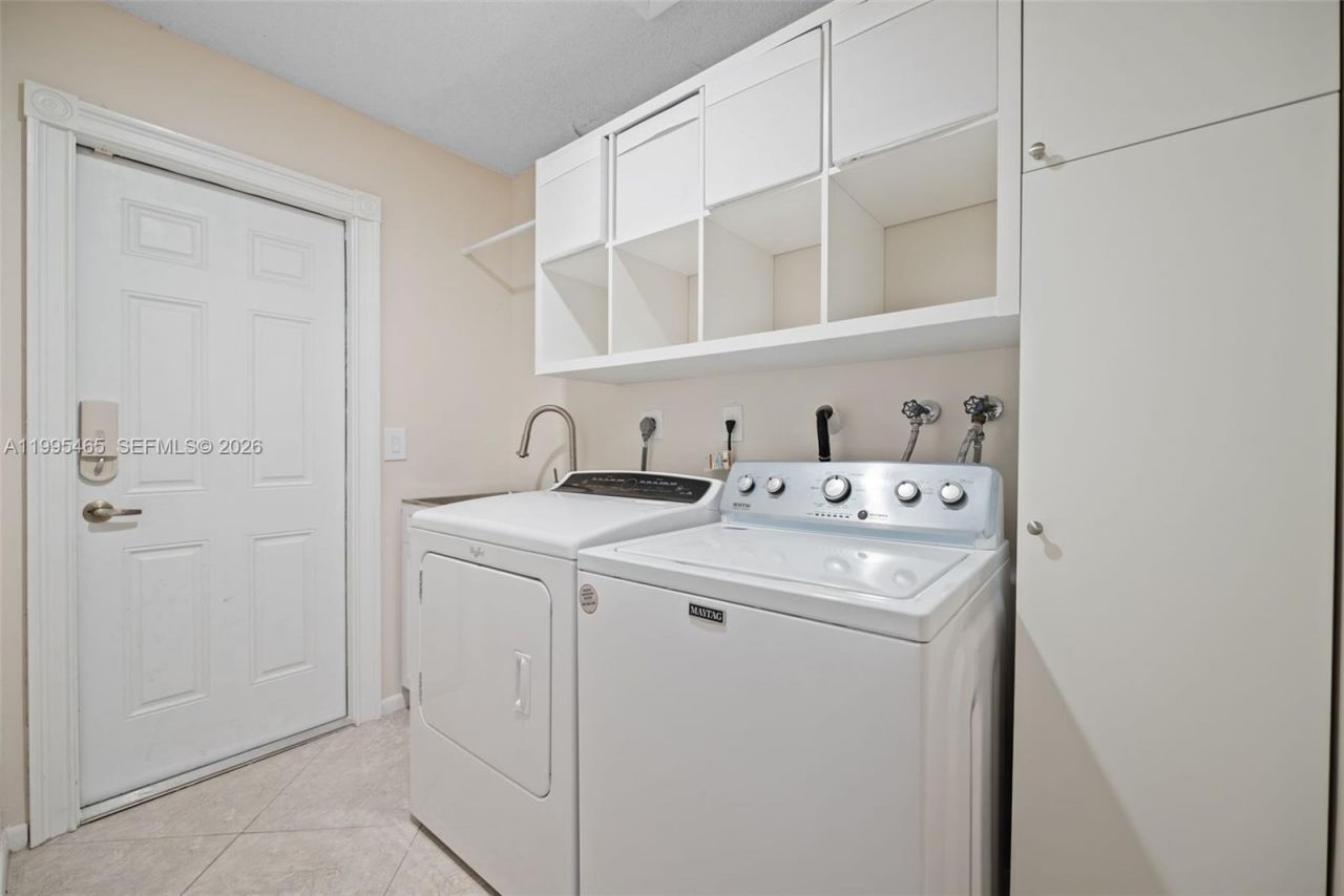 380 Cameron Dr, Weston, FL 33326 Photo