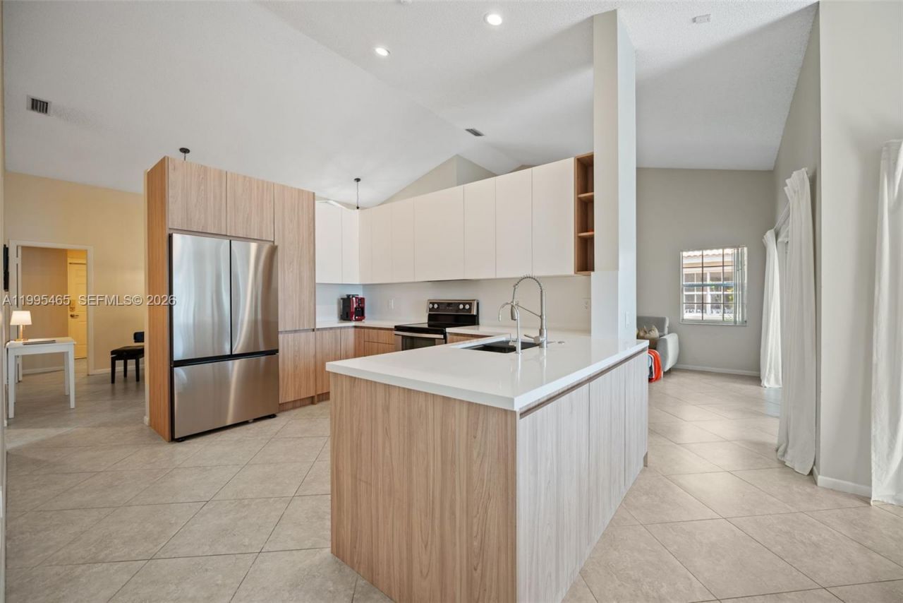 380 Cameron Dr, Weston, FL 33326 Photo