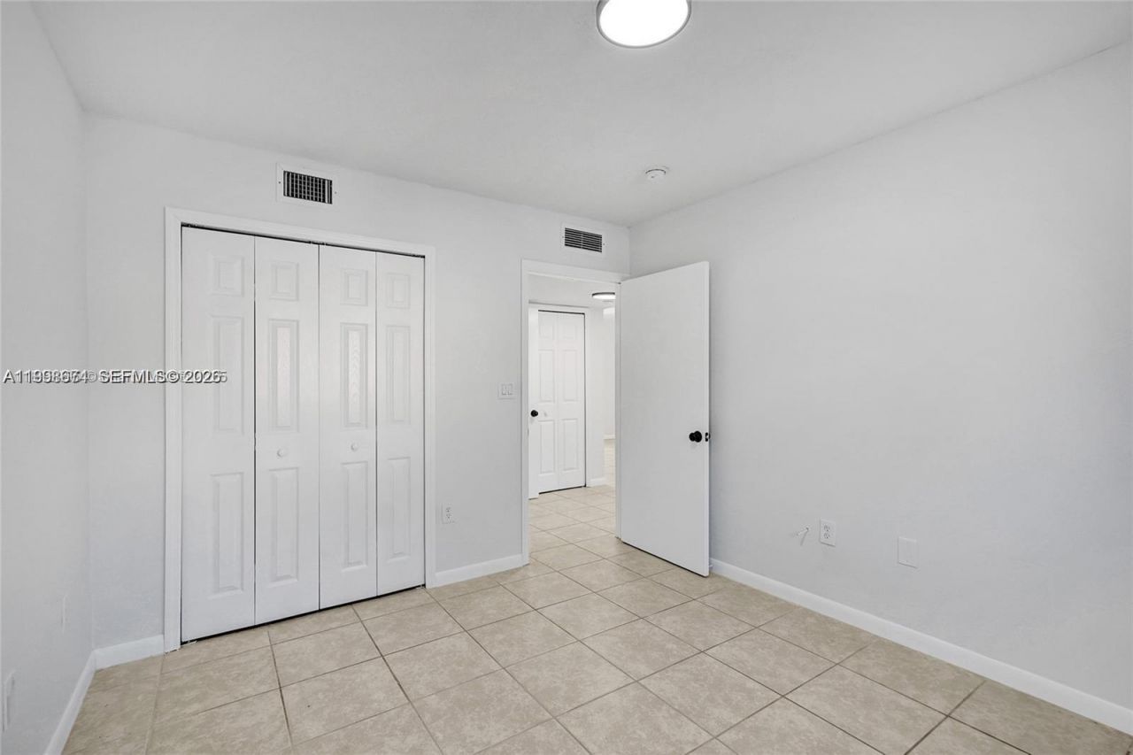 3398 NE 9th Dr, Unit 104, Homestead, FL 33033 Photo